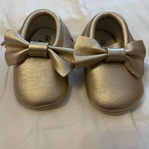 Romirus Gold Baby Shoes with Bow